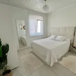Abuela Maruja - Piso Acogedor En Cee, Perfecto Desconectar *